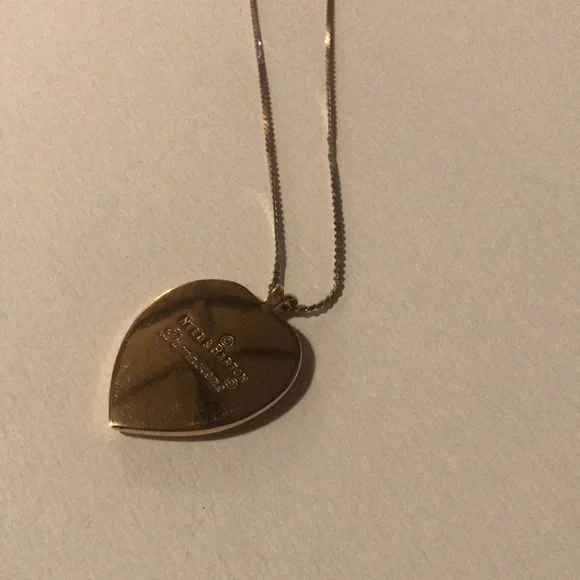 Reed & Barton Demascene Butterfly and Rose Vintage Necklace Gold Tone - Picture 3 of 9